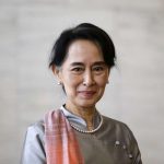 Birmanie : Aung San Suu Kyi se voit retirée une distinction