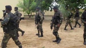 OUGADA : Trois soldats ougandais tués par une…