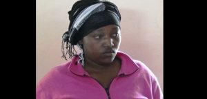 KENYA : une femme demande de l’argent à…