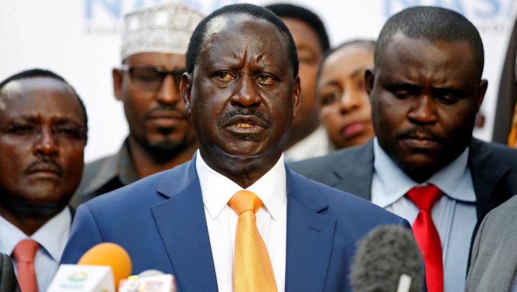 Kenya: L’opposant kényan Raila Odinga se retire de la course à la présidentielle.