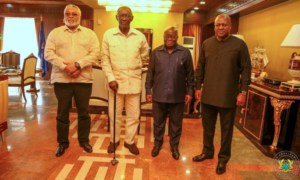 GHANA : Rawlings demande pardon à Kufuor et à Mahama